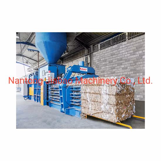 Presse à ensacher hydraulique horizontale Presse à balles hydraulique pour animaux de compagnie et compacteur de bouteilles en plastique Machine à balles horizontale