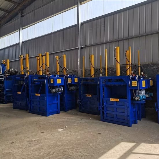 Hot Sale petite presse à balles verticale Copmact pour les déchets de papier, carton, film, matériau d'emballage extérieur